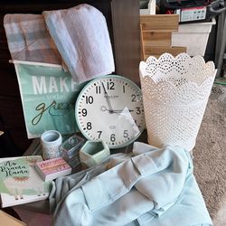 Bathroom Decor - Seafoam/Light Turquoise