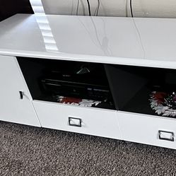 Tv Stand Like New 