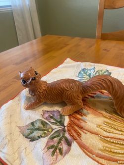 Vintage ceramic squirrel tree / fence climber decor or indoor statue. 10 x 4 inch. Garden / cottage