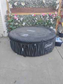 Coleman 10 People Hot Tub 