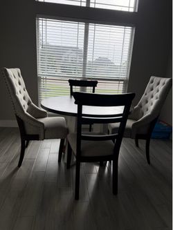 Dining room table