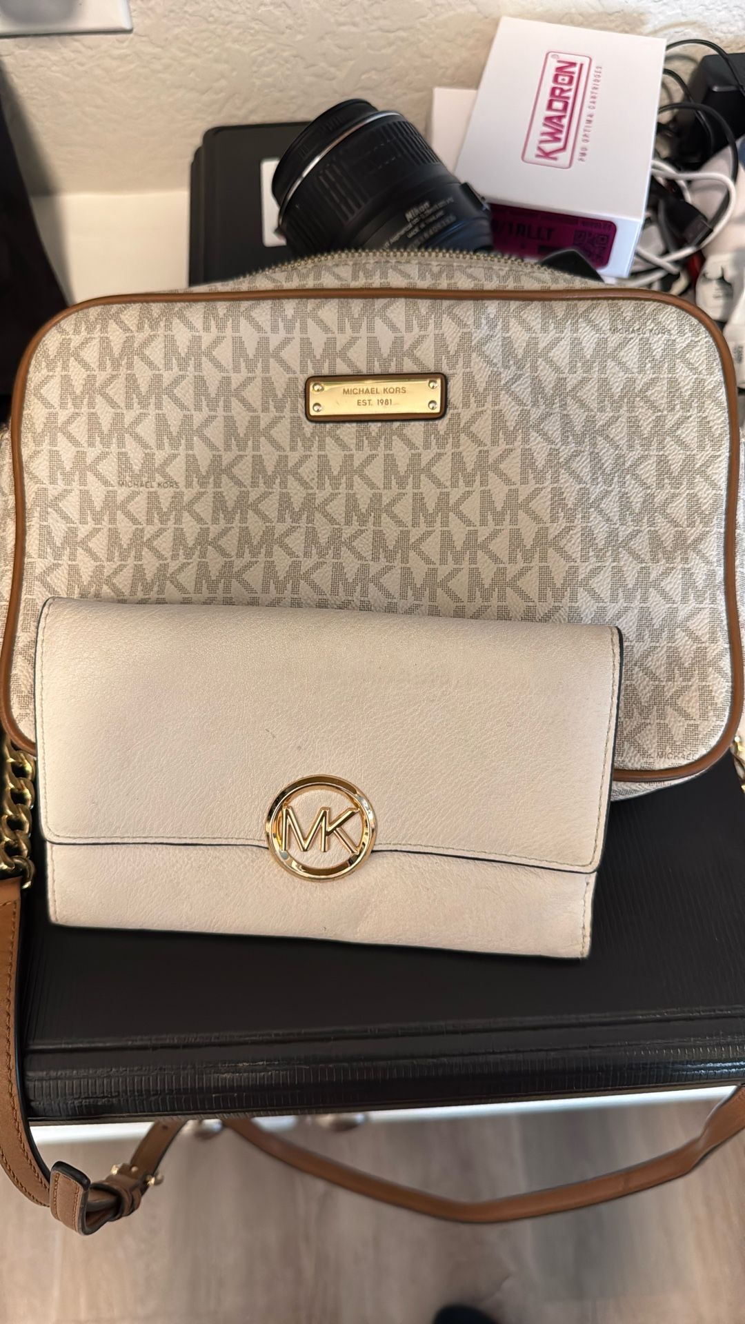 Michael Kors Purse And Wallet 