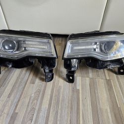 Jeep Grand Cherokee 2014 Headlight 