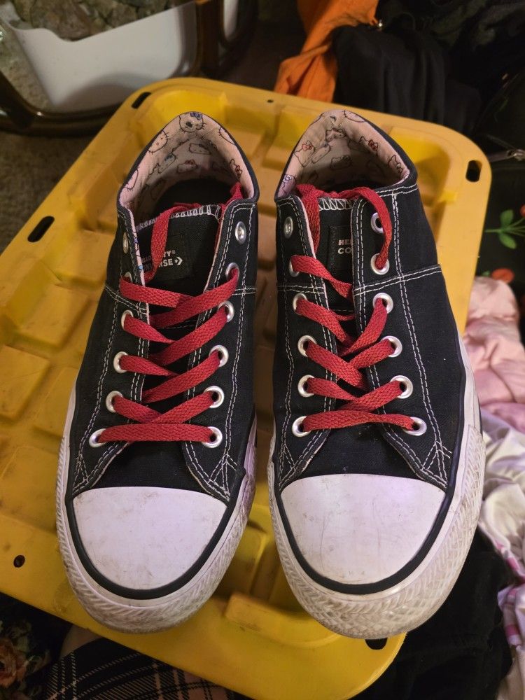Hello Kitty Converse