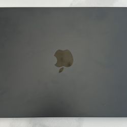 MacBook Air m3 8gb Ram 256 Ssd