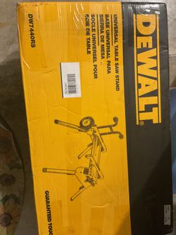 DeWalt DW7440RS Rolling Table Saw Stand - Open Box Complete