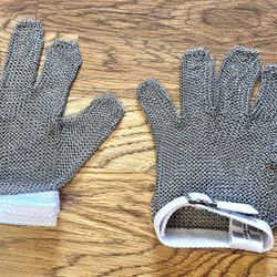 Lot Of 2, saf.T.gard Steel Cut Gloves,small