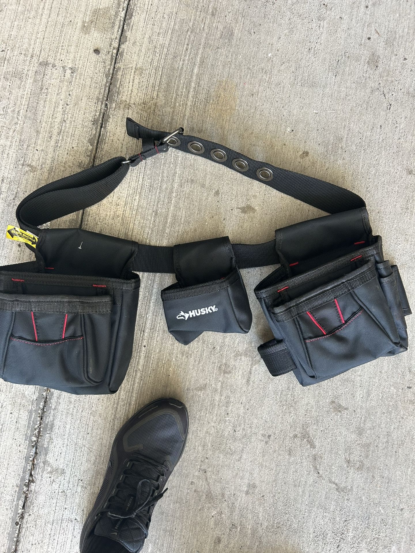 Husky Carpenter Bags