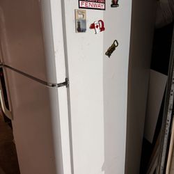 Frigidaire Refrigerator 