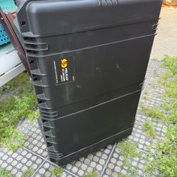 Pelican iM2975 Storm Case Rolling Waterproof Black 