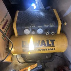 Dealt Air Compressor 