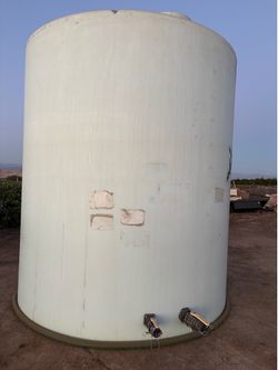 6,000 gallon water tank