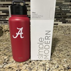 Simple Modern Collegiate Summit Water Bottle with Straw Lid- 32oz
