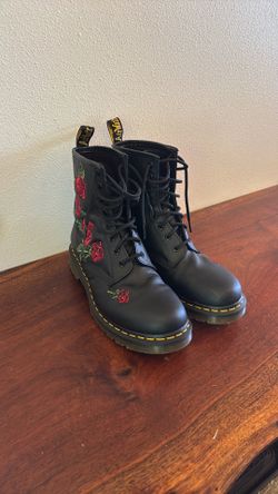 1460 VONDA FLORAL ROSE LEATHER LACE UP BOOTS