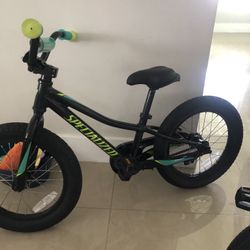 Specialized Kids Bike 16’ Cool Green And Black 