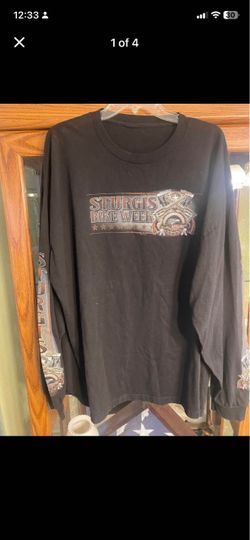 Men’s long sleeve t-shirt