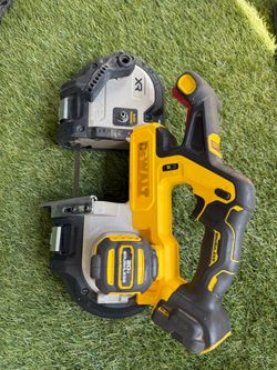 DeWalt 20V MAX XR Brushless Mid-Size Band Saw
