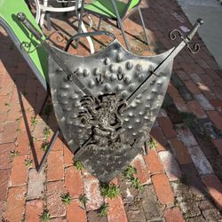 Mid evil Shield With Swords (decorative)