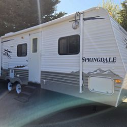 2008 Springsdale 26ft Rear Bunks And Large Slide Out Fully Equipped Like New 
