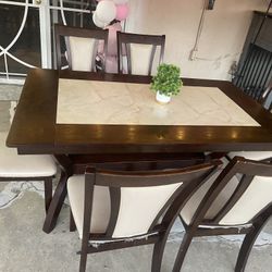 Dinning Table 