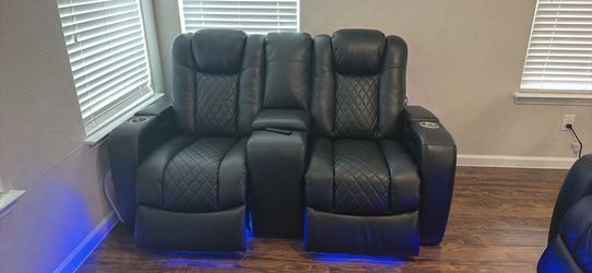 Sofas / Recliner Couches