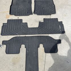 Ascent Subaru 2023  Water Floor Maps-$125 Great Condition 