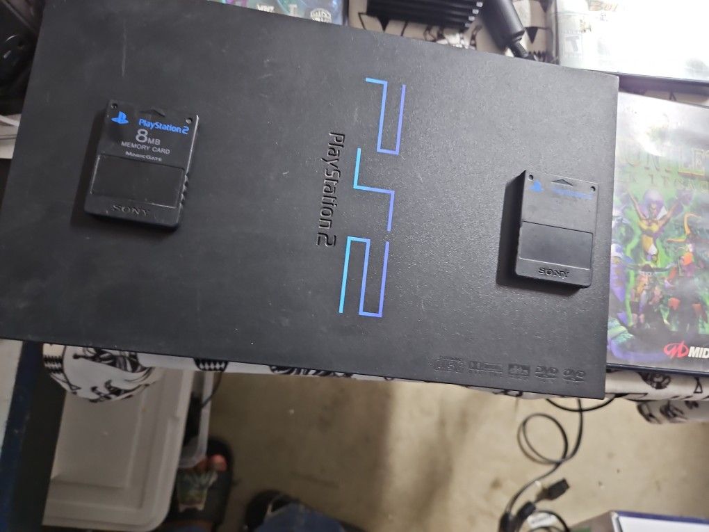 Ps2 for sale. Complete. 3900 model