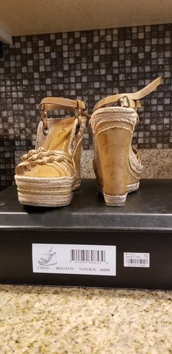 Wedge sandals