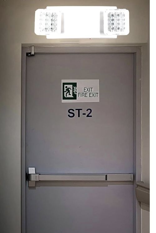 2 New Emergency Lights In Box