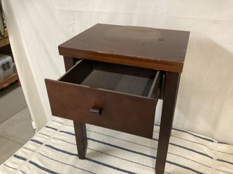 Home Furniture accent table 22 x 16 x 13