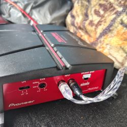 500 Watt Pioneer Amplifier