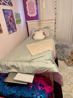 Twin bed