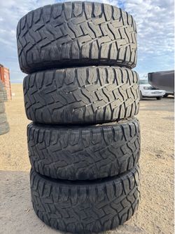 33X12.50R17LT Toyo
