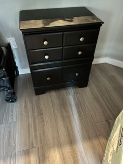 Dresser