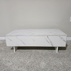 Elegant Coffee Table - Luke New