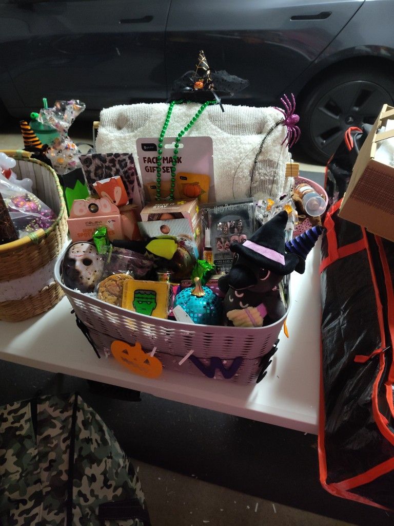 Halloween Boo Basket