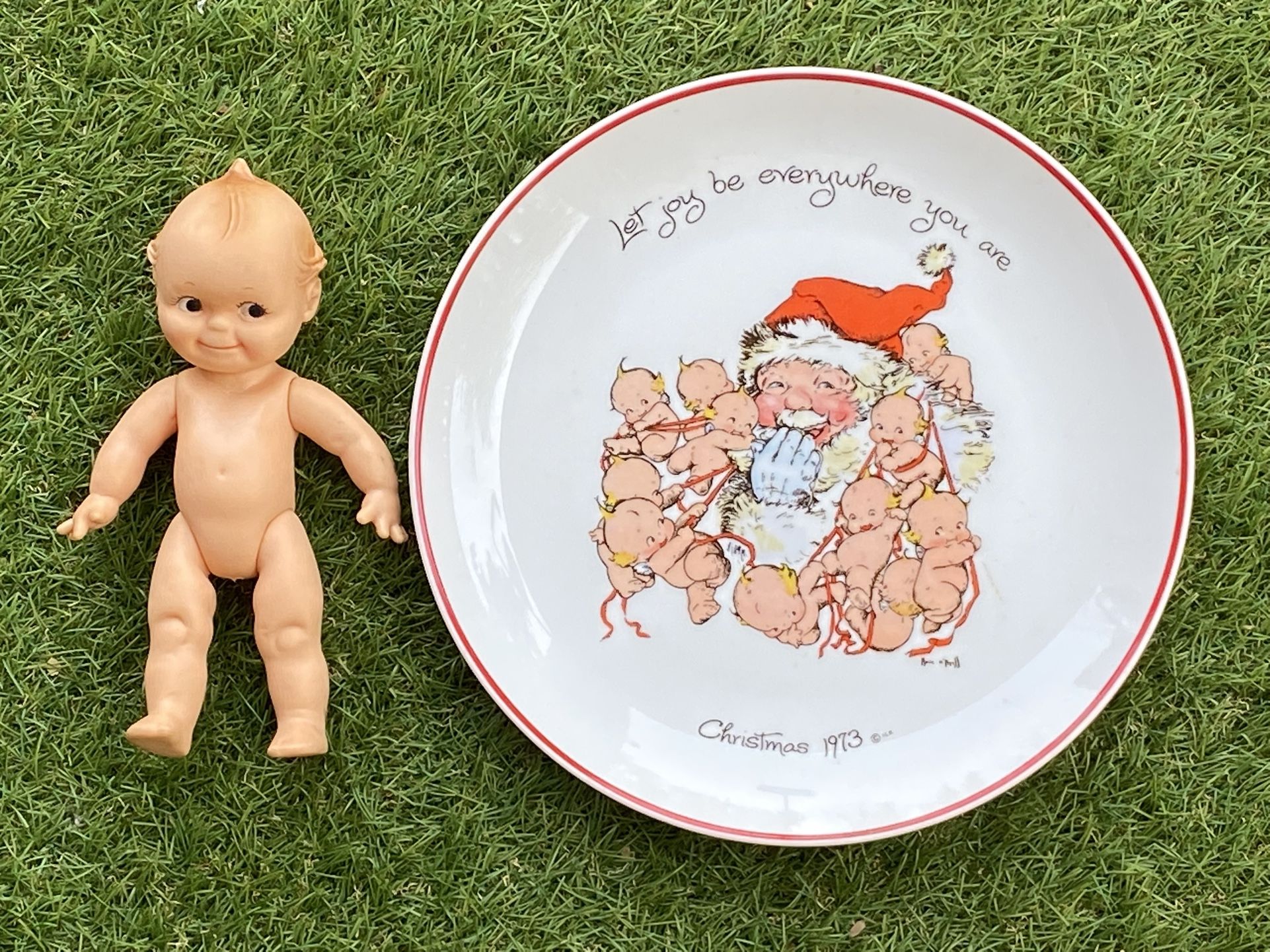 Vintage 1973 Kewpie Doll Santa Claus Collector's Plate - Rose O'Neill Christmas Joy With Kewpie Doll
