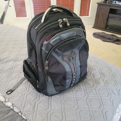 Swiss Army Laptop Backpack 