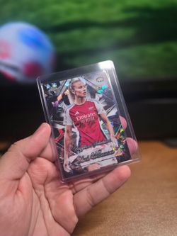 Leah Williamson Topps Chrome