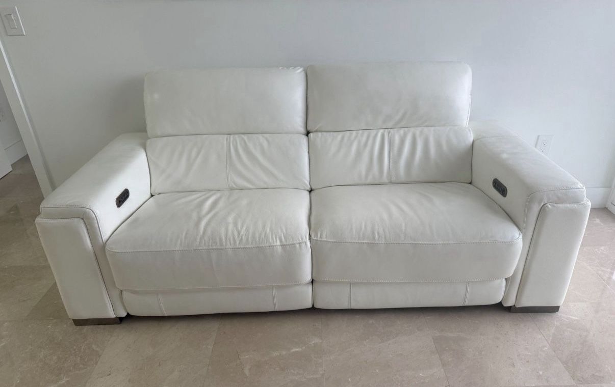 Recliner White Leather Couch Excellent Condition