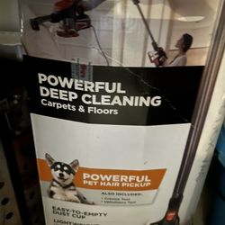 ASPIRADORA CON ACCESORIOS 