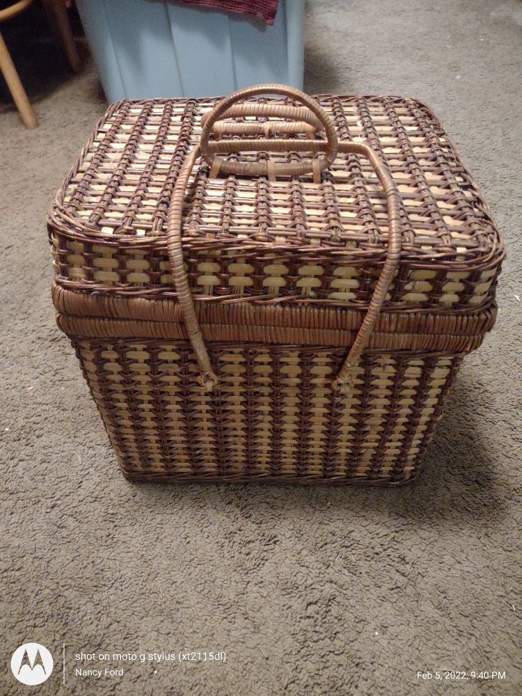 Vintage wicker picnic basket