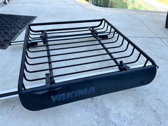 Yakima roof rack with 2 locks