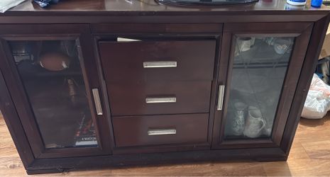 Glass display case