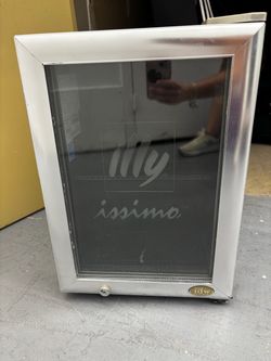 Mini fridge