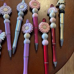 Pens And Badge Reels 
