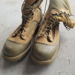 Danner/Vibram Military BOOTS- FREE FREE- SIZE 14