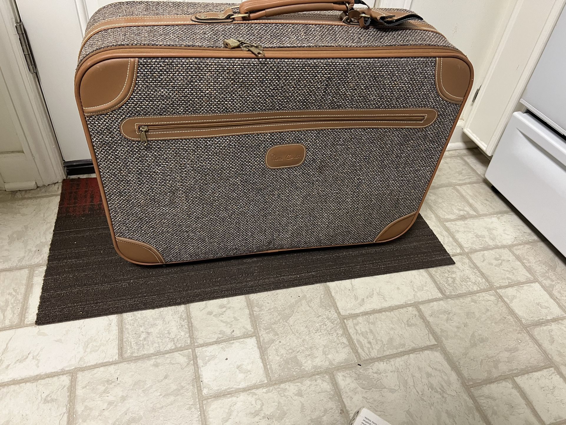 Pierre Cardin medium size Check in Luggae light weight, used once only in excellent condition