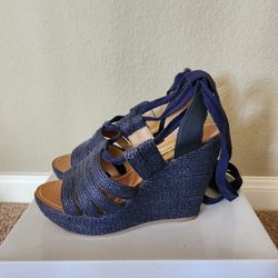 Steve Madden Navy Heels