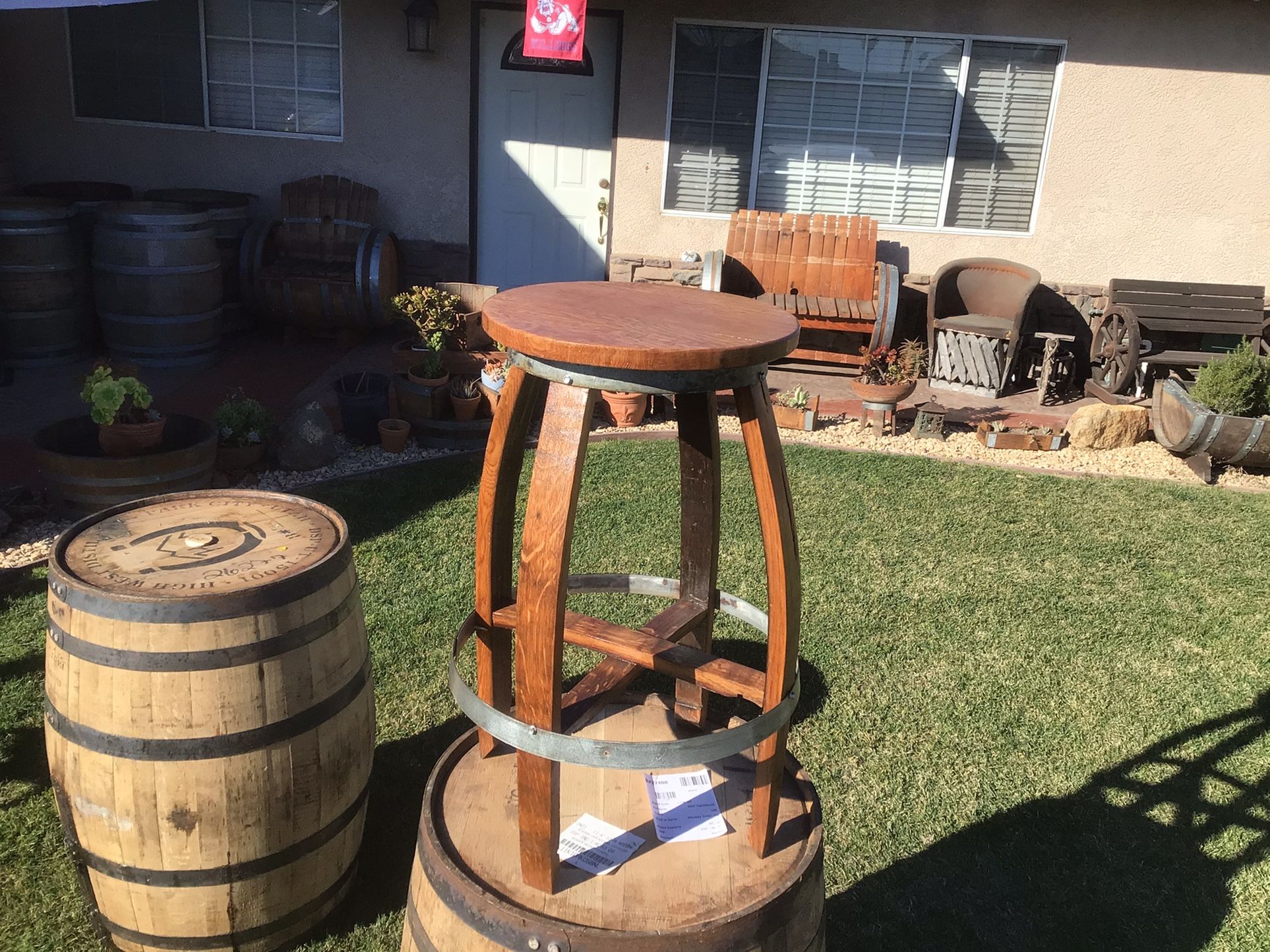 WINE BARREL BAR STOOL